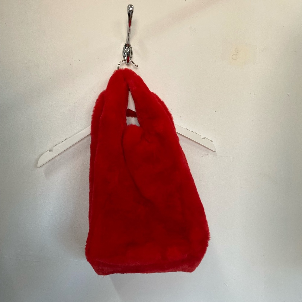 JAKKE faux fur bag